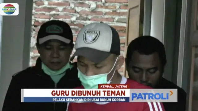 Seorang guru tewas di Pantai Teluk Awur,  Jepara, Jawa Tengah, diduga dibunuh teman sendiri.