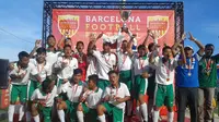 SBAI Garuda Jaya jadi pemenang di Barcelona Football Festival kelompok usia U-14 yang digelar di Barcelona, Spanyol. (Bola.com/Dok. SBAI Garuda Jaya)