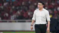 Pelatih Timnas Malaysia, Tan Cheng Hoe dalam duel melawan Timnas Indonesia pada Grup A FIFA ASEAN Cup 2026 di Stadion Utama Gelora Bung Karno, Jakarta, Senin (28/9/2026). (Bola.com/Budy Santoso)