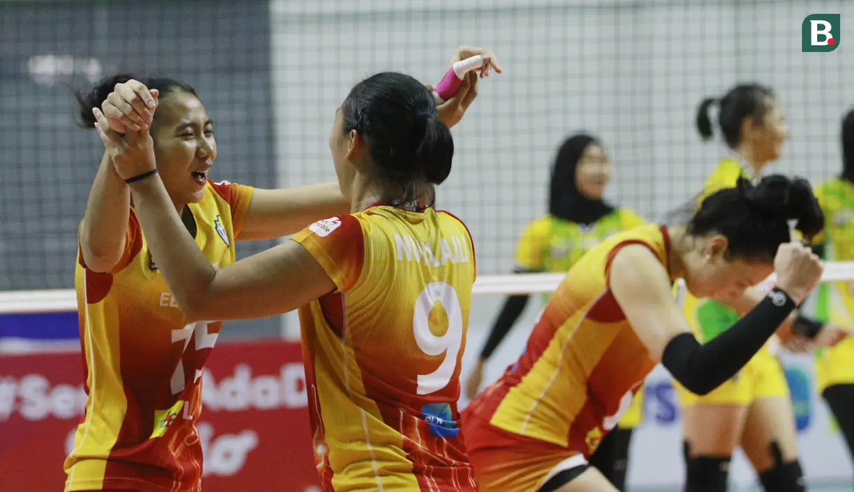 Hasil kemenangan 3-2 itu membuat posisi Jakarta Elektrik PLN tetap di peringkat buncit alias berada di bawah klasemen sementara, karena hanya memperoleh dua poin. (Bola.com/M Iqbal Ichsan)