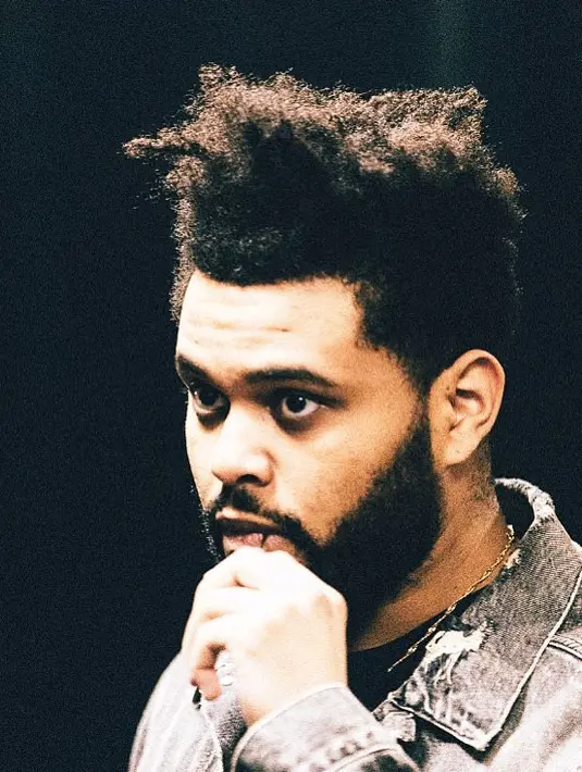 "The Weeknd, kamu memanfaatkan hubungan karena orang-orang belum mengenalmu sebelum dirimu berpacaran dengan Selena Gomez," lanjutnya (instagram/theweeknd)