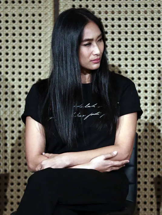 Happy tak tahu menahu soal usaha Alexis yang selama ini ramai diperbincangkan orang-orang. Untuk itu, ia pun tak ingin juga buka suara soal prostitusi yang kabarnya ada di dalam hotel tersebut. (Deki Prayoga/Bintang.com)