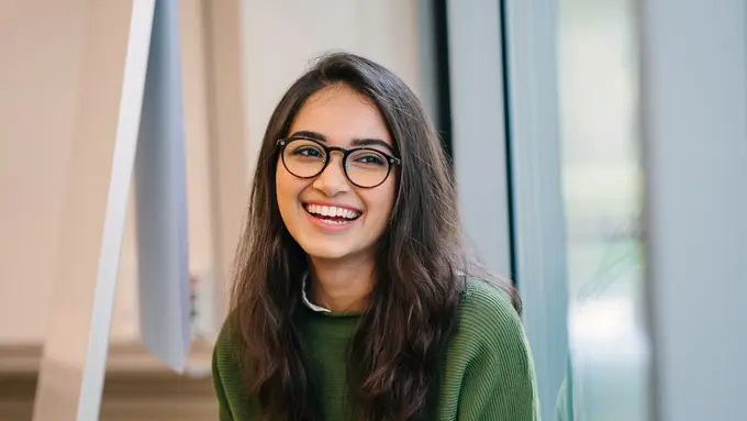 10 Cara Mengatasi Rambut Kasar dan Megar yang Bisa Dilakukan di Rumah