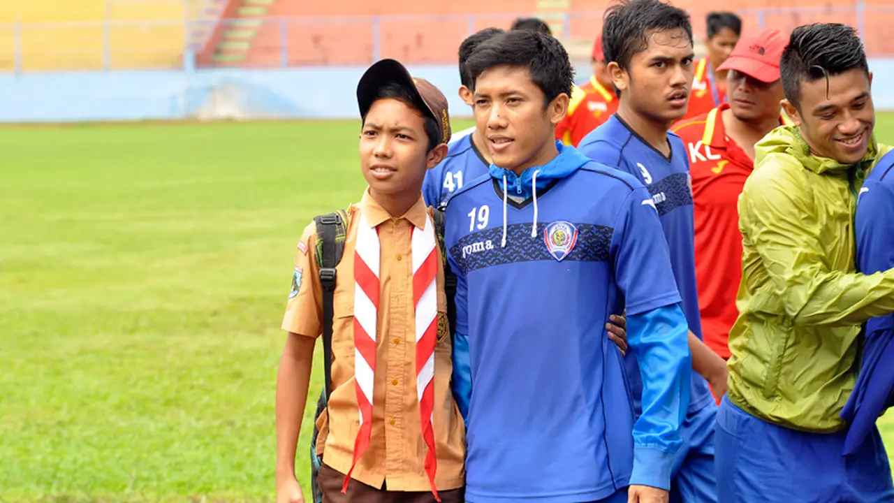 Arema Tenang Tanggapi Isu Ahmad Bustomi Meninggal