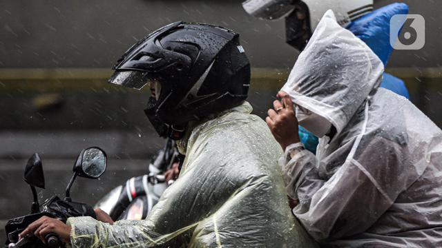 Potensi Cuaca Ekstrem di Akhir Tahun, Pemprov DKI Kaji Penerapan WFH