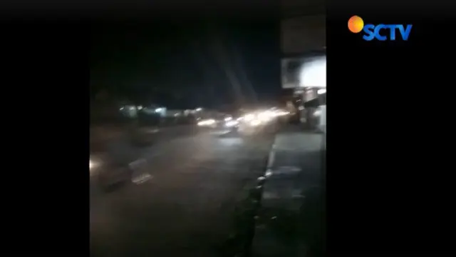 Kepanikan Warga di Pantai Pangandaran Akibat Diguncang Gempa 6,9 SR
