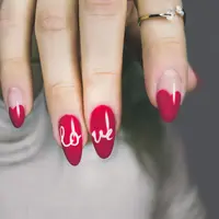 Meski hanya bagian kecil dari tubuh, namun kuku merupakan penunjang penampilan yang penting. (Foto: unsplash.com)