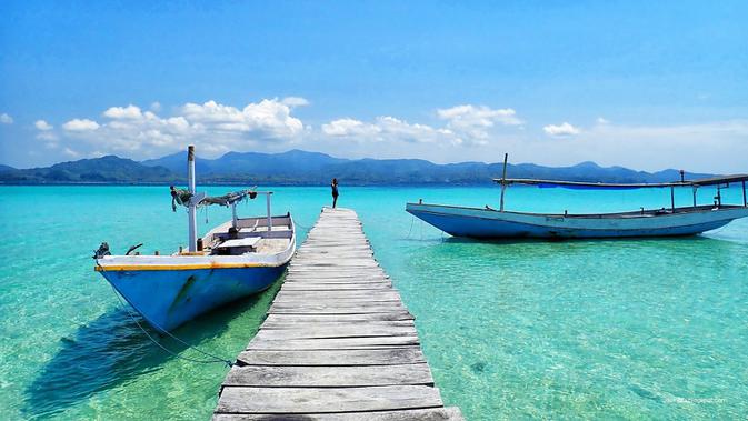 10 Tempat Wisata Di Gresik Dengan Keindahan Alam Yang Menakjubkan