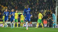 Chelsea menang 3-1 atas Norwich City pada laga lanjutan Premier League di Stadion Carrow Road, Jumat (11/3/2022) dini hari WIB. (AFP/Glyn Kirk)