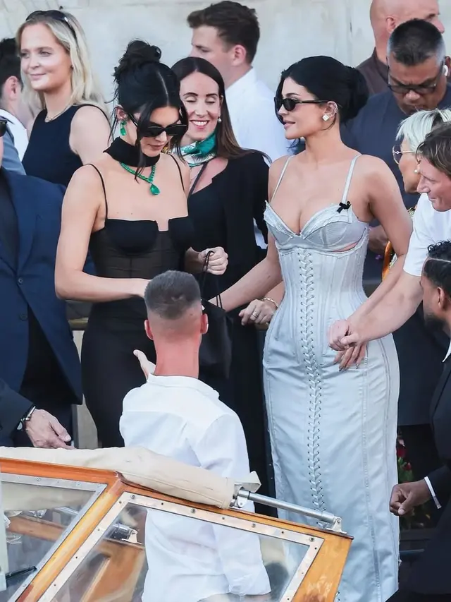 Selebriti Dunia Hadiri Pernikahan Mewah Lauren Sanchez dan Jeff Bezos, dari Kim Kardashian hingga Ivanka Trump