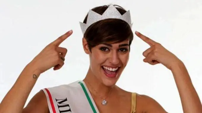 Kasus Miss Italia, 11-12 dengan Tut Wuri Handayani Della JKT48