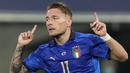 Ciro Immobile - Striker Lazio ini adalah peraih tiga kali gelar top skor Serie A dan Sepatu Emas Eropa musim 2019/2020. Kehadiran Immobile di lini depan membuat Italia kini semakin garang dan tajam. (AP/Antonio Calanni)
