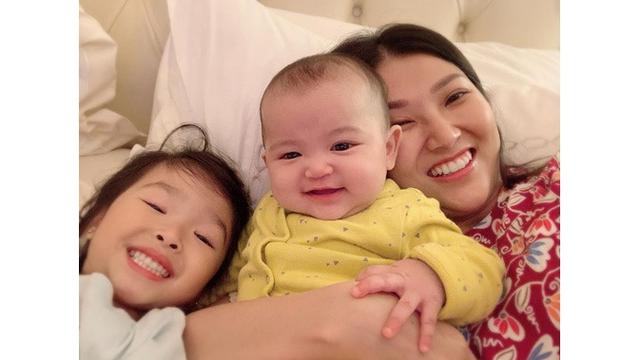 Jadi Sorotan Netizen, Ini 7 Potret Kebersamaan Sarwendah dan Anak-anaknya