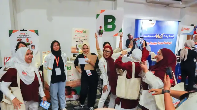 Keseruan booth race dalam Moms Gathering Special Independence Day