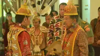 Kunjungi Kalteng, JK Dapat Gelar Kehormatan Dayak