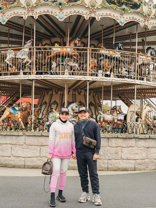 7 Potret Mesra Ashanty dan Anang Hermansyah Selama di Turki, Tak Kalah dari Anak