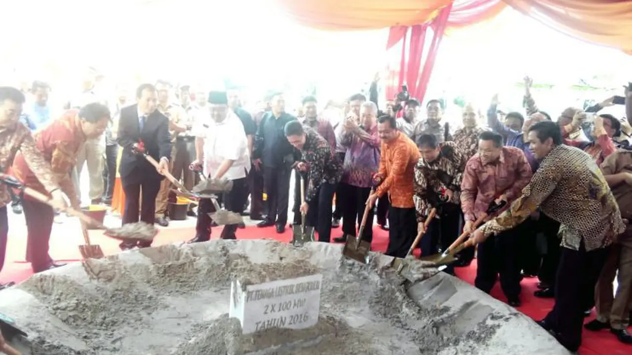 Pembangunan Pembangkit Listrik Tenaga Uap (PLTU) berkekuatan 2x100 Mega Watt (MW) di Pelabuhan Pulau Baai, Bengkulu, resmi dimulai.