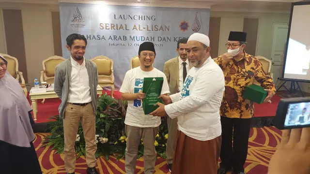Ustaz Yusuf Mansur  peluncuran buku AL-LISAN AL-UMM di kawasan Gatot Subroto, Jakarta Selatan, Rabu (13/10/2021).