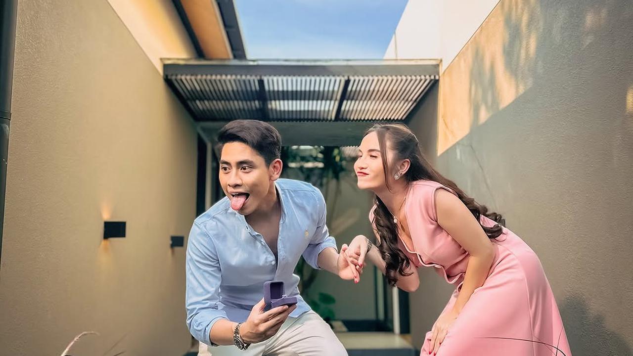 Elina Joerg Dilamar Athalla Naufal