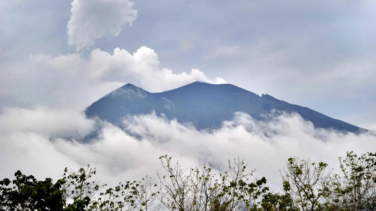 Kondisi Terbaru Gunung Agung