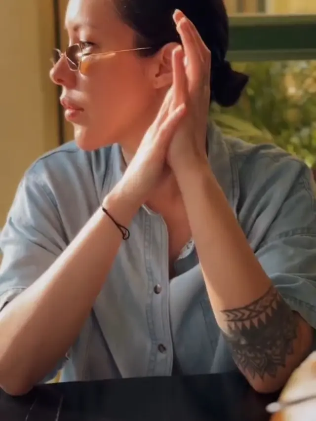 Makin Mesra, Ini Potret Darma Mangkuluhur Anak Tommy Soeharto Liburan Bareng Kekasih ke Phuket Old Town