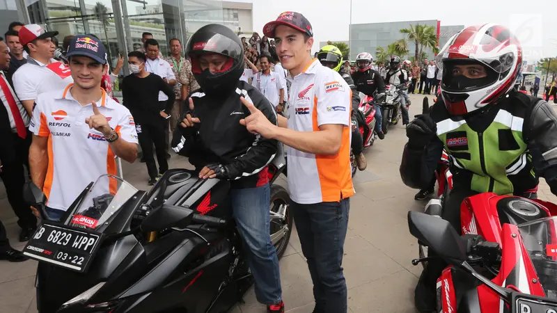 Pembalap MotoGP Marc Marquez dan Dani Pedrosa Kampanyekan Keselamatan Berkendara