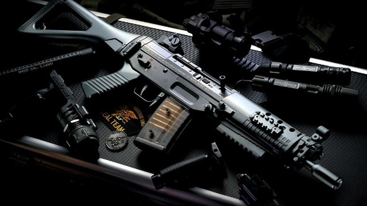 Polisi Razia Kamar Kos Sekitar Tempat Perampasan Senjata Brimob 