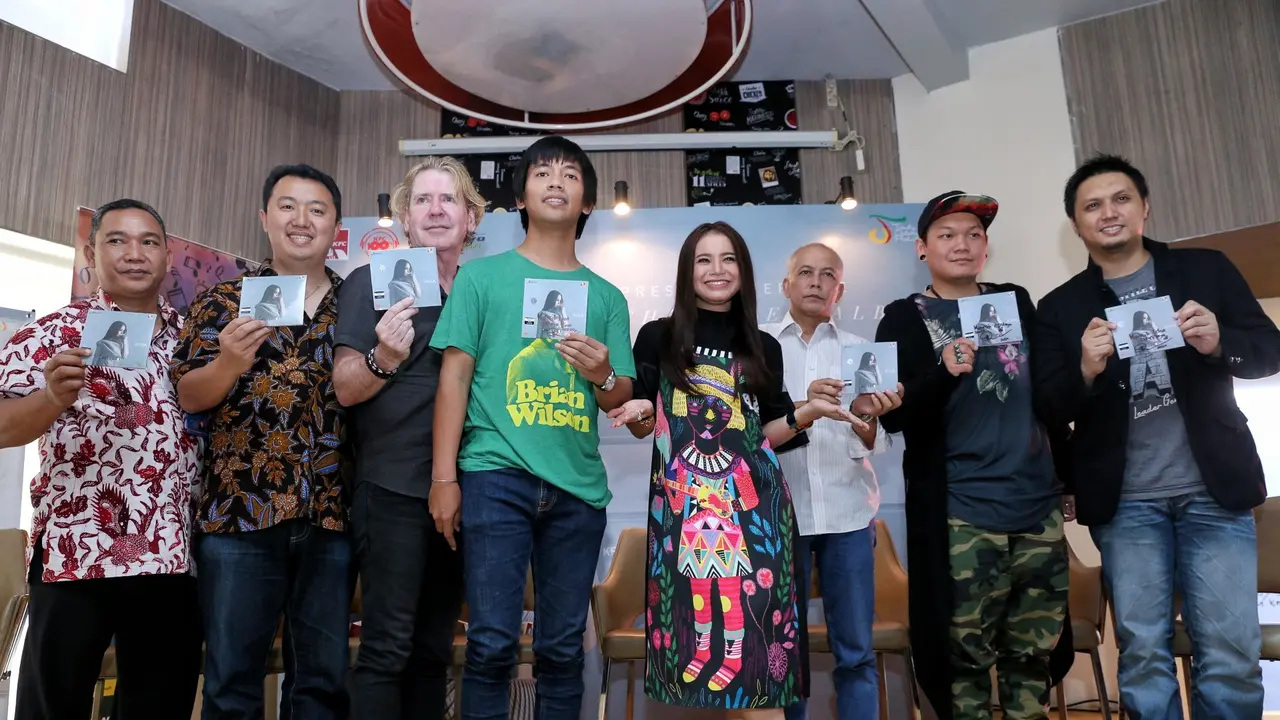 [Bintang] A New Chapter, Rossa: Ini Album Terbaik Saya