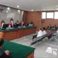 Proses Persidangan kasus dugaan korupsi bantuan Covid-19 untuk korban PHK di Kabupaten Purwakarta. Foto (Istimewa)