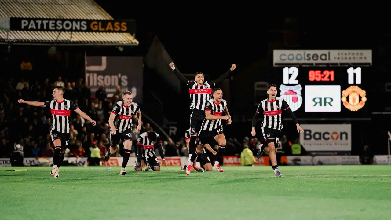 Grimsby Town Vs Manchester United