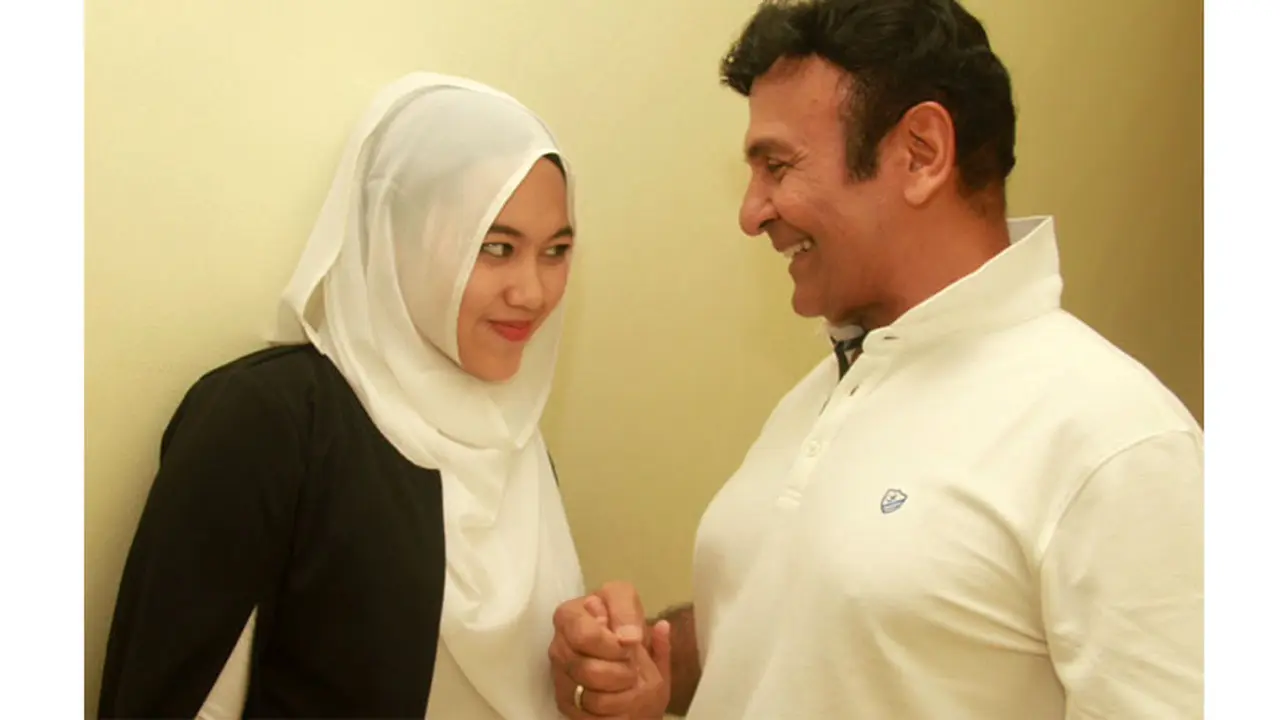 Mark Sungkar Bisa Jadi Suami Sekaligus Ayah Buat Santi