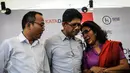 Menteri Kelautan dan Perikanan Susi Pudjiastuti berbincang dengan Wakil Ketua KPK Laode M Syarif dan Tenaga ahli utama Kantor Staff Presiden Riza Damanik seusai diskusi 2 Tahun Jokowi-JK di Jakarta, Kamis (20/10). (Liputan6.com/Faizal Fanani)