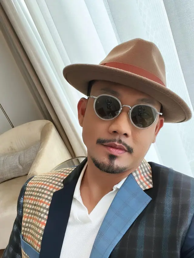Denny Sumargo