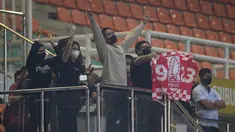 Disaksikan langsung Dirut Kaesang Pangarep, Persis Solo menyusul Rans Cilegon FC promosi ke BRI Liga 1 musim depan usai menang 2-1 atas Martapura Dewa United, Senin (28/12/2021). Sempat tertinggal, Persis melakukan comeback untuk berbalik unggul di babak pertama. (Bola.com/Bagaskara Lazuardi)