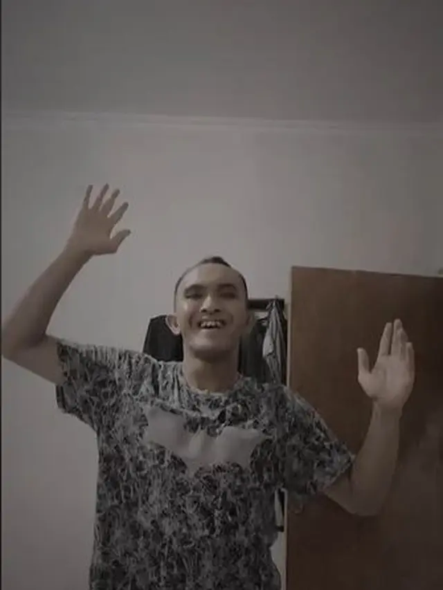 6 Potret Terbaru Caisar YKS, Live TikTok Selama 24 Jam Jadi Sorotan