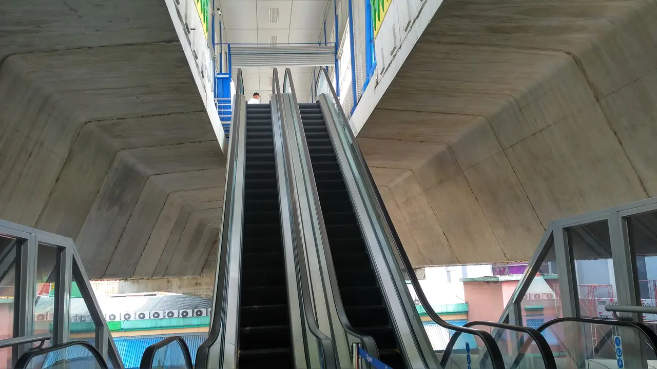 Halte Transjakarta Koridor 13