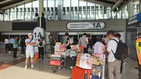 Puncak arus balik Lebaran 2025, mulai terlihat di Bandara Soekarno Hatta. (Pramita).