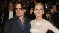 Johnny Depp Segera Nikahi Amber Heard?