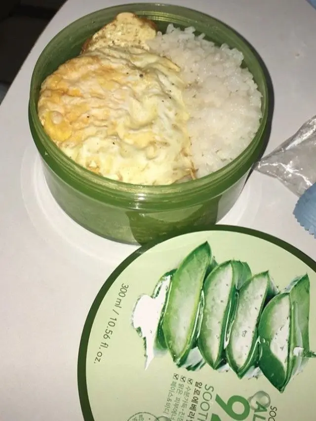 6 Potret Wadah Bekas Skincare Alih Fungsi Untuk Makanan Ini Nyeleneh