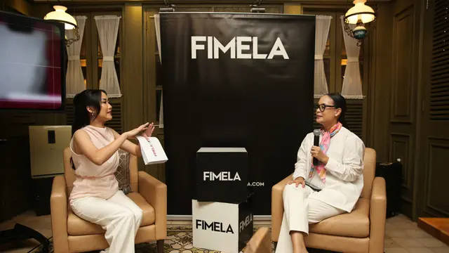 Fimelahood Getting Intimate