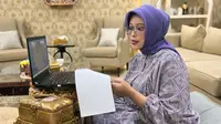 Penasihat I Dharma Wanita Persatuan Kementerian Sosial Fatma Saifullah Yusuf.