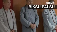 Tim Pengawasan Orang Asing Imigrasi Bali Tangkap 3 biksu palsu yang mengemis di kawasan Kuta, Bali