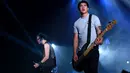 Tampil perdana di Indonesia, grup band 5 Seconds of Summer menggelar konser di Indonesia Convention Exhibition (ICE), BSD City, Tangerang pada Sabtu, (5/3/2016) malam. (Galih W. Satria/Bintang.com)