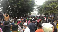 Peziarah Luber, Lalu Lintas di Lokasi Makam Olga Syahputra Lumpuh