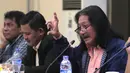 Direktur Indofood, Franciscus Walirang (kanan) saat menjadi pembicara dalam diskusi pangan di Jakarta, Senin (28/12/2015). Diskusi tersebut membahas Kedaulatan Pangan dalam Perspektif Ekonomi Politik Indonesia. (Liputan6.com/Angga Yuniar)