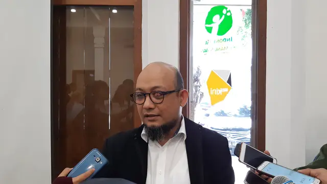 Novel Baswedan Saat Diwawancarai Sejumlah Wartawan. (Foto: Liputan6.com/Fachrur Rozie)