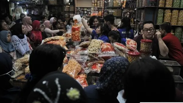 ramainya pasar jatinegara
