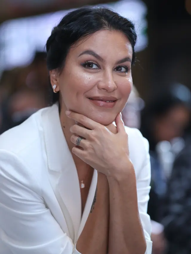 [Bintang] Sophia Latjuba