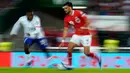 Austria mengancam pada menit-menit awal lewat Florian Grillitsch (7') dan Kevin Danso (11'). Namun, semuanya meleset dari sasaran. (AP Photo/Florian Schroetter)