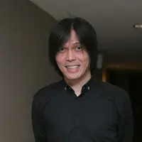 Penyanyi Once menyayangkan temannya Ahmad Dhani yang terjun ke politik. Mantan vokalis Dewa itu melihat pentolan band tersebut adalah sosok yang istimewa di dunia musik. (Nurwahyunan/Bintang.com)